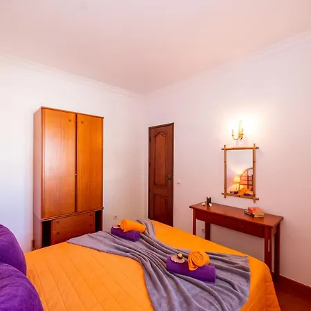 Villa In Gale With Pool & Beach Nearby *