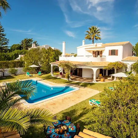 Villa Outstanding With Private Heatedpool Albufeira