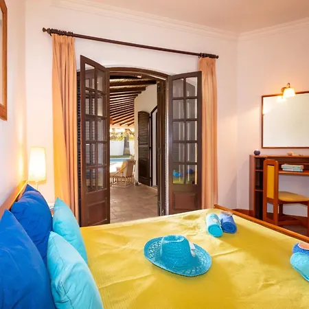 Outstanding With Private Heatedpool * Albufeira